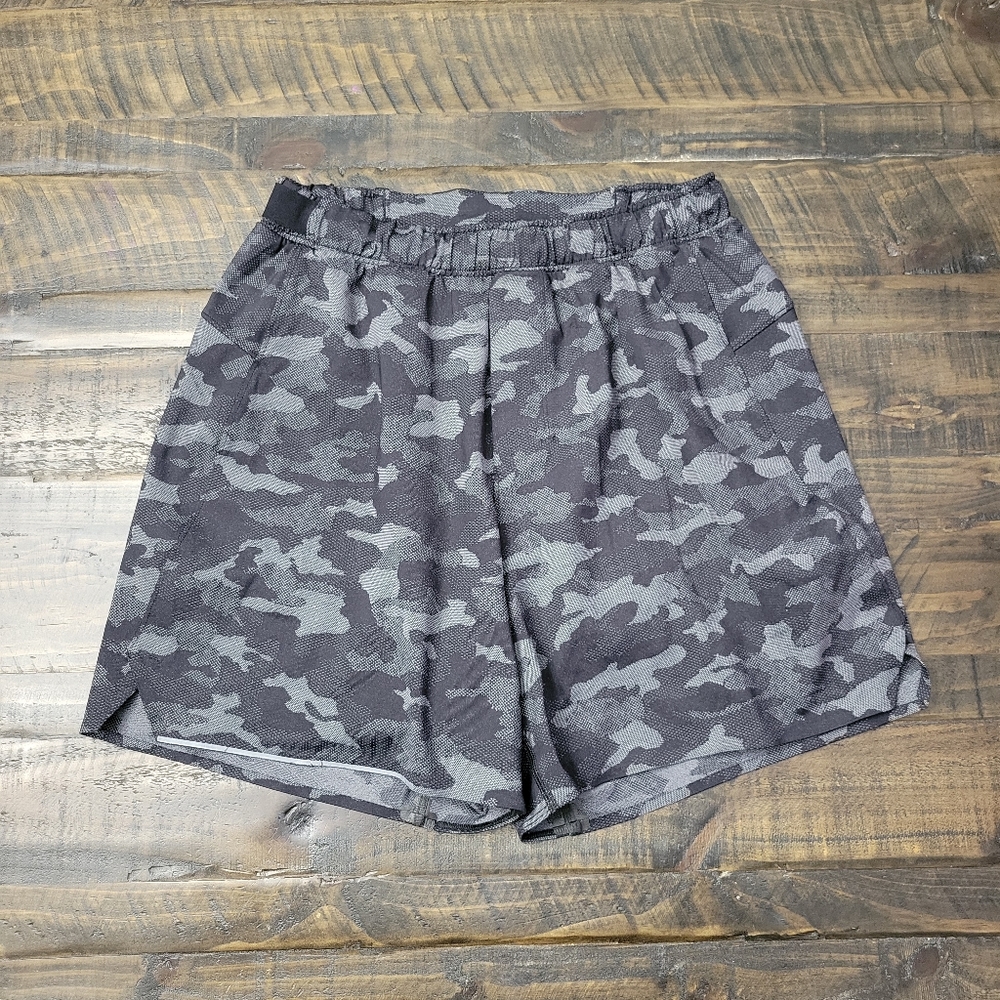 LULULEMON Surge Camo Shorts | S‎